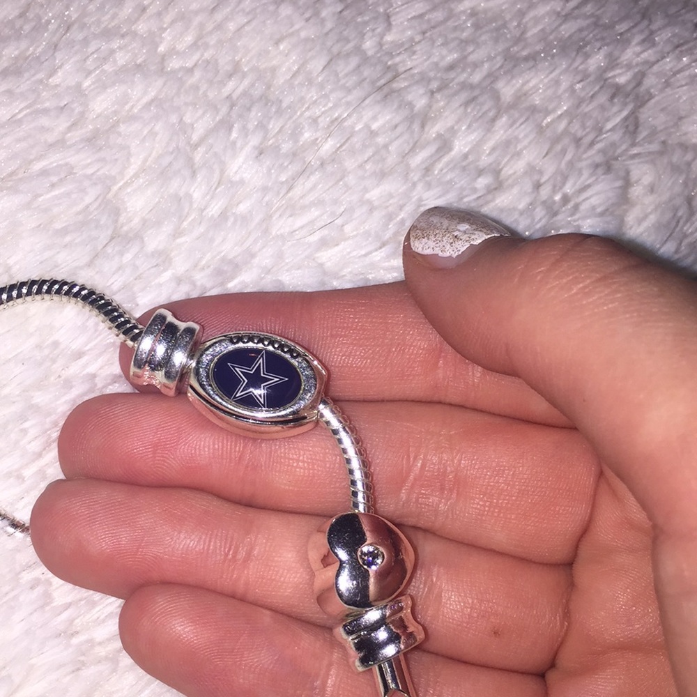 Women’s bracelet